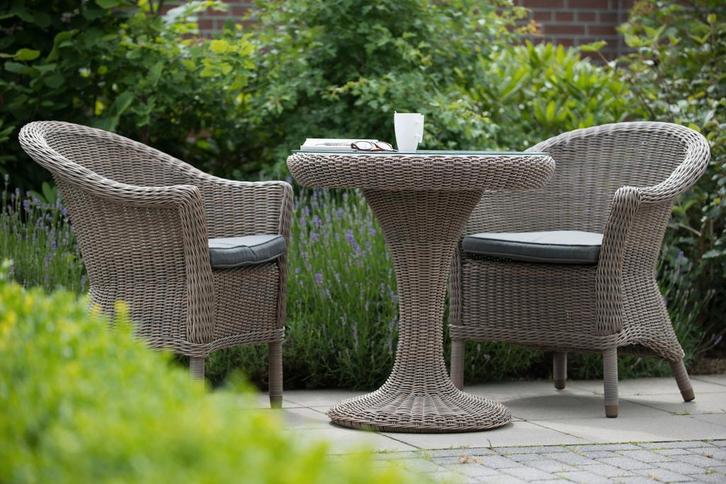 4 Seasons Outdoor Chester bistro set met Victoria tafel Pure, Tuin en Terras, Tuinsets en Loungesets
