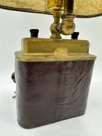 Marlboro - Marlboro - Tafellamp - Leder, Messing - Lampe, Antiek en Kunst