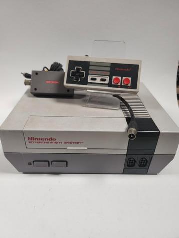 Nintendo NES met 1 orginele Controller en kabels beschikbaar voor biedingen