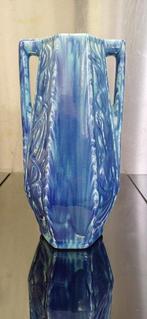 Vase mural bleu - révélé, brocante, art & déco responsable