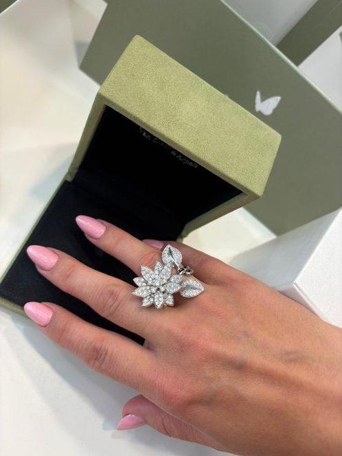 Van Cleef & Arpels - Ring - Lotus - 18 karaat Witgoud -, Handtassen en Accessoires, Ringen