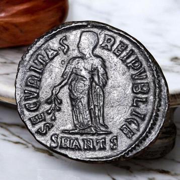 Romeinse Rijk. Helena (Augusta, 324-328/330 n.Chr.). Follis
