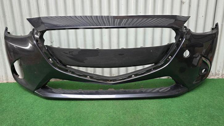 Pare-chocs av. Mazda 2 III 2015 - 2019 DB5J-50031, Autos : Pièces & Accessoires, Carrosserie & Tôlerie, Mazda, Utilisé, Avant