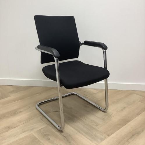 Tweedehands vergaderstoel, zwarte stoffering - chroom, Huis en Inrichting, Stoelen, Zwart, Gebruikt, Eén