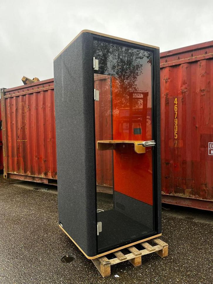 2x Gebruikte Ahrend Belcel (Ahrend Silence Collection), Antiquités & Art, Antiquités | Bureau & Affaires, Envoi