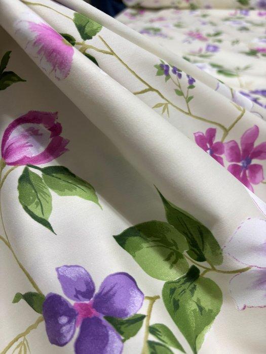 Bloemen in de liefde Cotone Saten Luxueus en Zacht Ontwerp, Antiek en Kunst, Antiek | Tapijten, Tafelkleden en Textiel