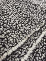 A91 - 600 x 170 cm - Fantastico tessuto Boucle in pura lana
