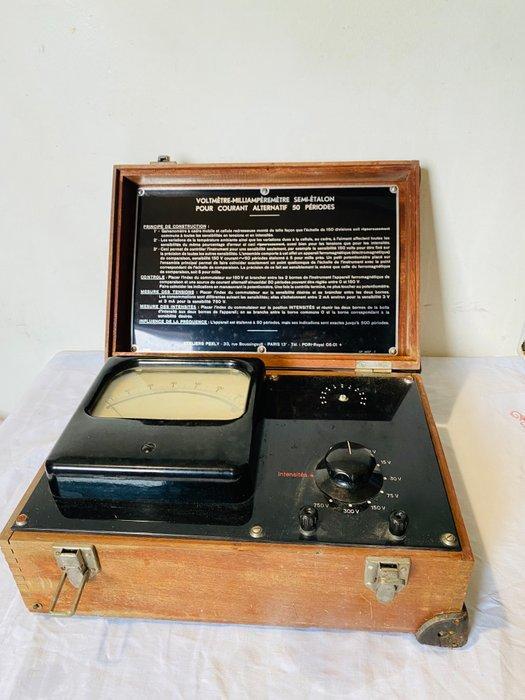 Voltmètre-milliampèremètre semi-étalon , les Ateliers Pekly, Antiquités & Art, Antiquités | Assiettes décoratives & Carrelages
