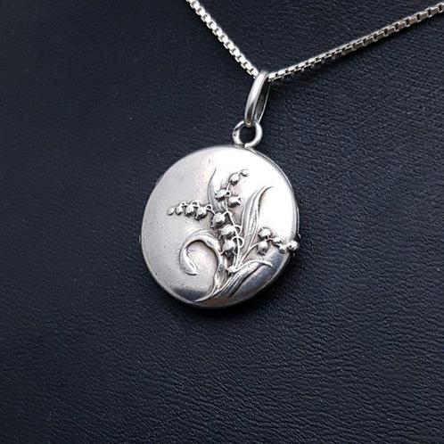 Zilver, Art Nouveau Fotomedaillon - Ketting met hanger, Antiek en Kunst, Kunst | Designobjecten