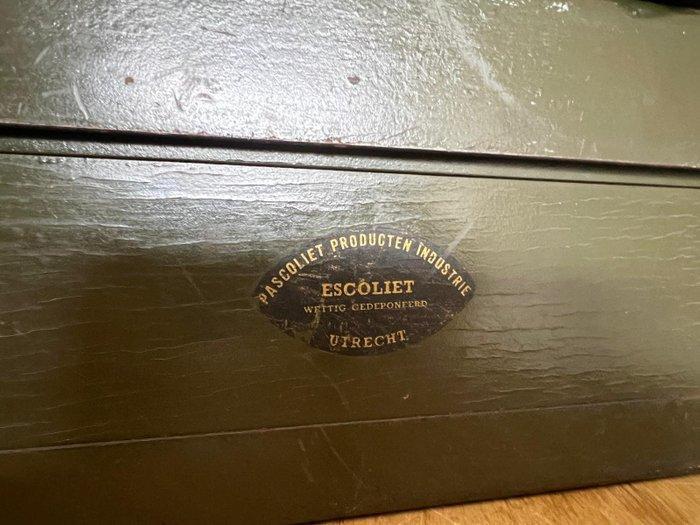 Poitrine - bois et quincaillerie, Antiquités & Art, Curiosités & Brocante