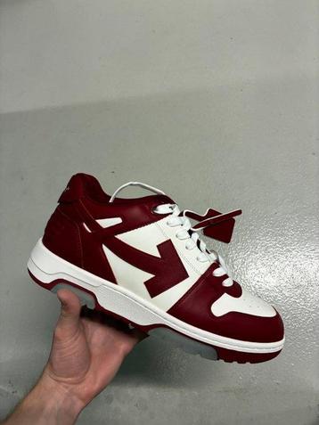Off White - Sneakers - Maat: EU 42 - Nieuw met tags beschikbaar voor biedingen