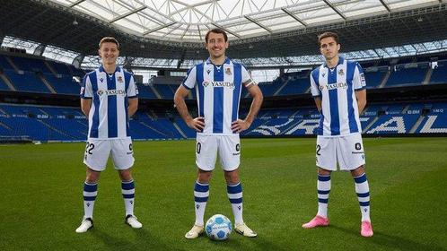 Real Sociedad - 2025 - Shirt, Sportuniform, Voetbalshirt, Verzamelen, Overige Verzamelen