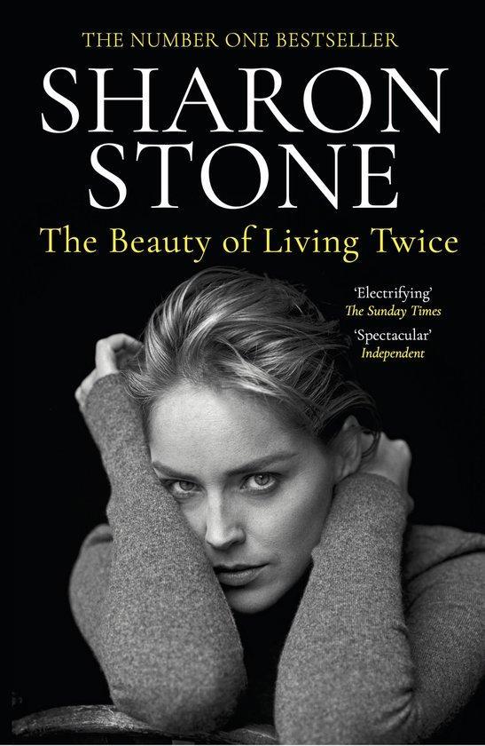 The Beauty of Living Twice 9781838953898 Sharon Stone, Livres, Langue | Anglais, Envoi