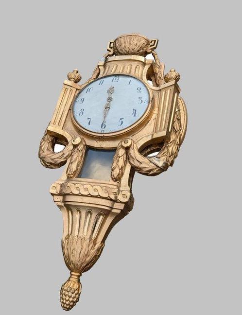 Horloge cartel Louis XVI Bois doré - 1750-1800 - Dapplique, Antiek en Kunst, Antiek | Klokken
