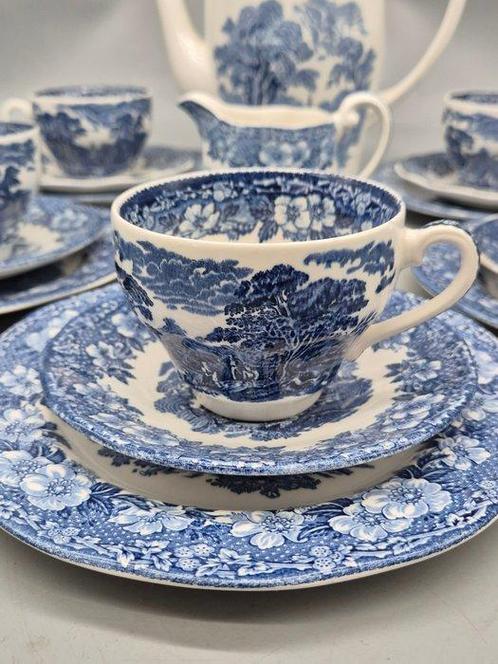 Koffie- en theeservies - Enoch Wedgwood – „Woodland“ –, Antiek en Kunst, Antiek | Meubels | Tafels