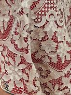 Magnifique manteau en dentelle de Burano, beau travail à la