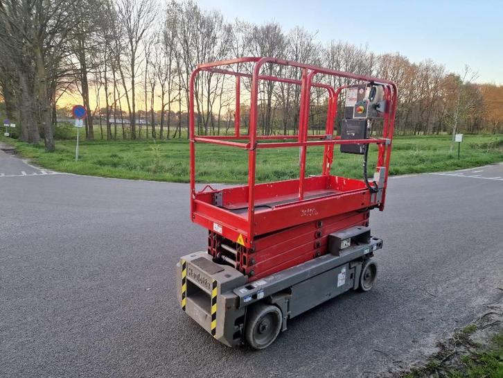 Haulotte Optimum 8ac elektrische schaarhoogwerker schaarlif, Zakelijke goederen, Machines en Bouw | Liften, Steigers en Ladders