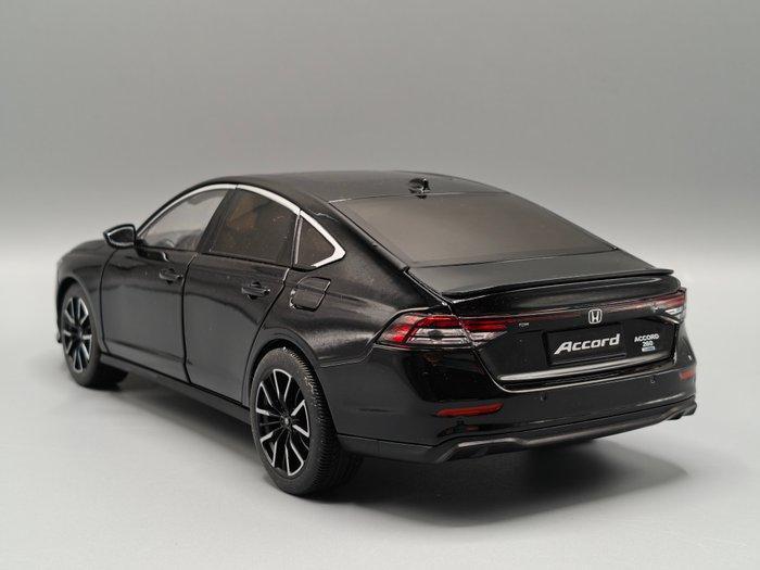 Diecast 1:18 - Modelauto - Honda Accord 260 Turbo, met veel, Hobby en Vrije tijd, Modelauto's | 1:5 tot 1:12