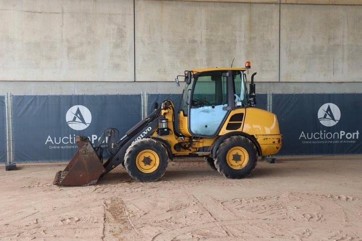 Veiling: Wiellader Volvo L25F-P Diesel 58pk 2010, Zakelijke goederen, Machines en Bouw | Kranen en Graafmachines, Ophalen