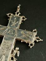 Croix - Argent - 1850-1900 - Croix Reliquaire