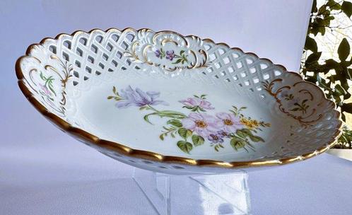 Herend - Tafelmiddenstuk - Herend fruitmand - Grote, Antiek en Kunst, Antiek | Meubels | Tafels
