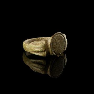 Oud-Romeins Brons Ring (Zonder Minimumprijs) beschikbaar voor biedingen