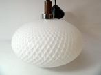 Massive - Plafondlamp - Opaline Glass - Wafel-effect