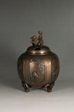 Wierookbrander met leeuw en bloem- en vogelontwerp - Brons -