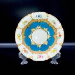 E.A.Leuteritz - Meissen - Opulent Style Coffee Saucer -, Antiek en Kunst