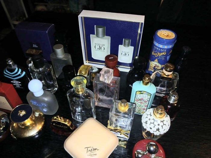 Collection de souvenirs - Gucci, Versace, Lancôme, Antiek en Kunst, Curiosa en Brocante