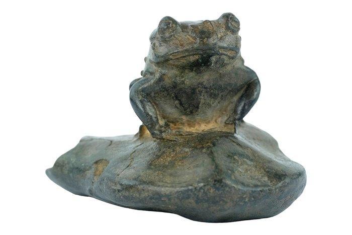Pierre Chenet (XX-XXI) - Sculpture, Toad on a Rock - 5 cm -, Antiek en Kunst, Curiosa en Brocante