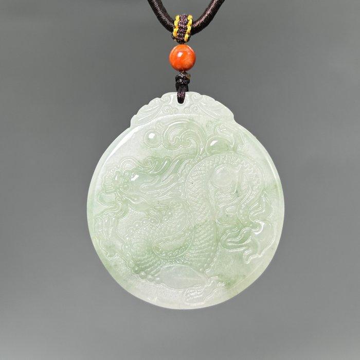 Gecertificeerde Quzrtzose Jade Dragon Amulet Pendant -, Verzamelen, Mineralen en Fossielen