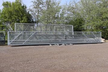 Veiling: Vrijdragende Schuifpoort beschikbaar voor biedingen