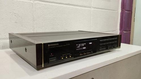 Pioneer - F-91 - Référence Tuner, Audio, Tv en Foto, Radio's