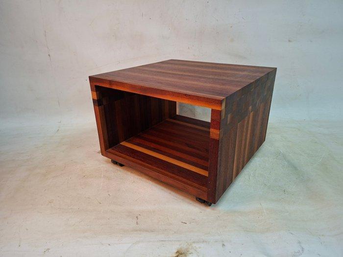 Leolux - Bijzettafel - Hout, Antiek en Kunst, Curiosa en Brocante