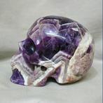 Menselijke schedel, met de hand gesneden uit amethisten