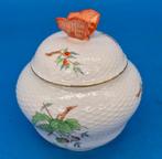 Herend – Runde Porzellandose mit Schmetterlingsknauf und