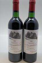 1981 Chateau lEvangile - Pomerol - 2 Flessen (0.75 liter), Verzamelen, Nieuw