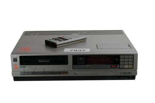 Sony SL-C33EC | Betamax Videorecorder + Remote Control, TV, Hi-fi & Vidéo, Lecteurs vidéo, Envoi