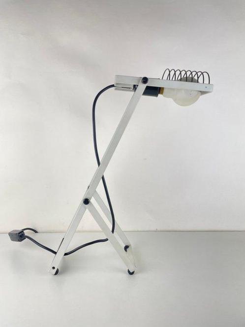 Artemide - Ernesto Gismondi - Lampe - Synthèse - Métal, Antiek en Kunst, Antiek | Verlichting