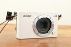 Nikon 1, J3 Body + WU-1b WiFi-adapter en Accessoires, Nieuw