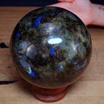 Labradorite multicolore AAA++ Sphère- 3565.81 g