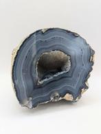 Unieke agaat met kristallen- 1150 g - (1)