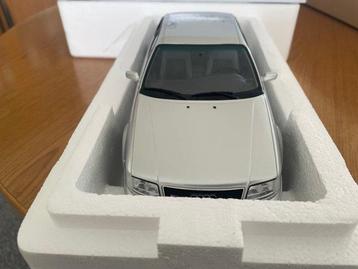 Otto Mobile 1:18 - Modelauto - Audi S4 (C4) 4.2 V8