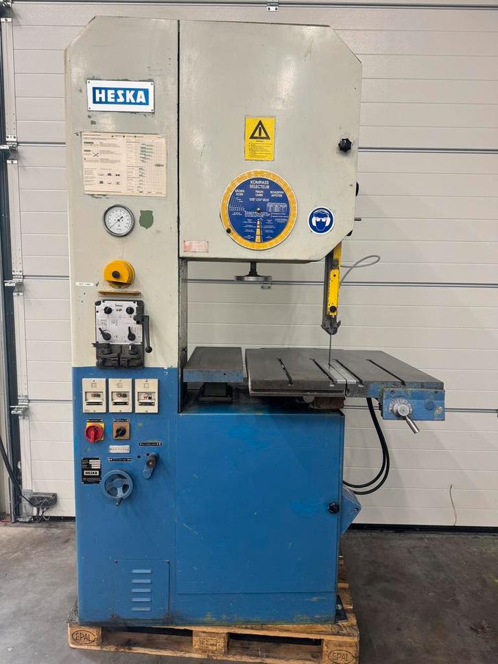 HESKA verticale lintzaagmachine lintzaag bandzaagmachine, Doe-het-zelf en Bouw, Gereedschap | Zaagmachines, Lintzaag, Gebruikt