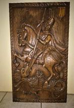 sculptuur, Groot houtsnijwerk Sint Joris en de draak - 76 cm