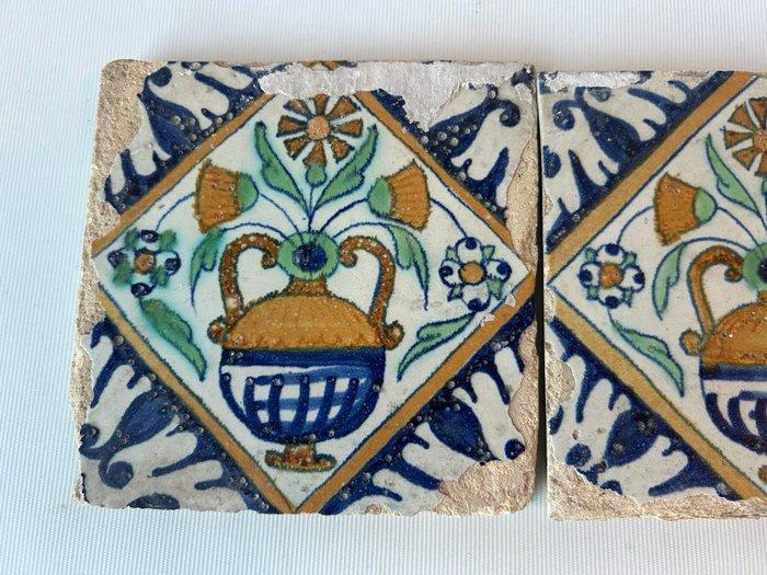 Barok Tegel (3) - Bloemen in vaas - Delftse fabriek - Antiek, Antiek en Kunst, Antiek | Glaswerk en Kristal