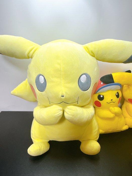 pokemon - Pokemon Pikachu Plush Lot Jumbo Large Medium Small, Games en Spelcomputers, Spelcomputers | Overige Accessoires