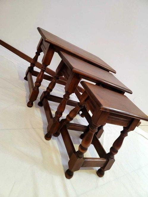 Salontafel (3) - Hout - Stapelbare tafeltjes, Antiek en Kunst, Curiosa en Brocante
