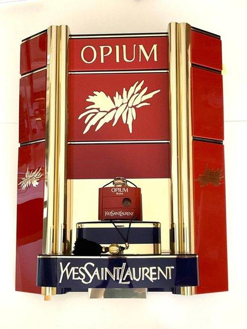 Yves Saint Laurent “OPIUM” - Enseigne publicitaire - Support, Antiek en Kunst, Antiek | Wandborden en Tegels